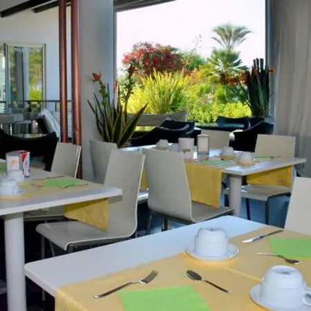 Apartamento Inviting, Calm And Bright Flat Near The *