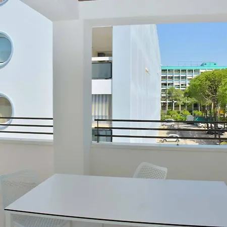 Inviting, Calm And Bright Flat Near The Bibione